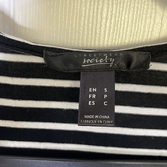 Streetwear society black and white striped faux wrap dress size small - Picture 5 of 5